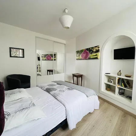 Lejlighed T2 De Charme A Cambo, Centre-ville, Petite Terrasse, Internet, Animaux Admis - Fr-1-495-117